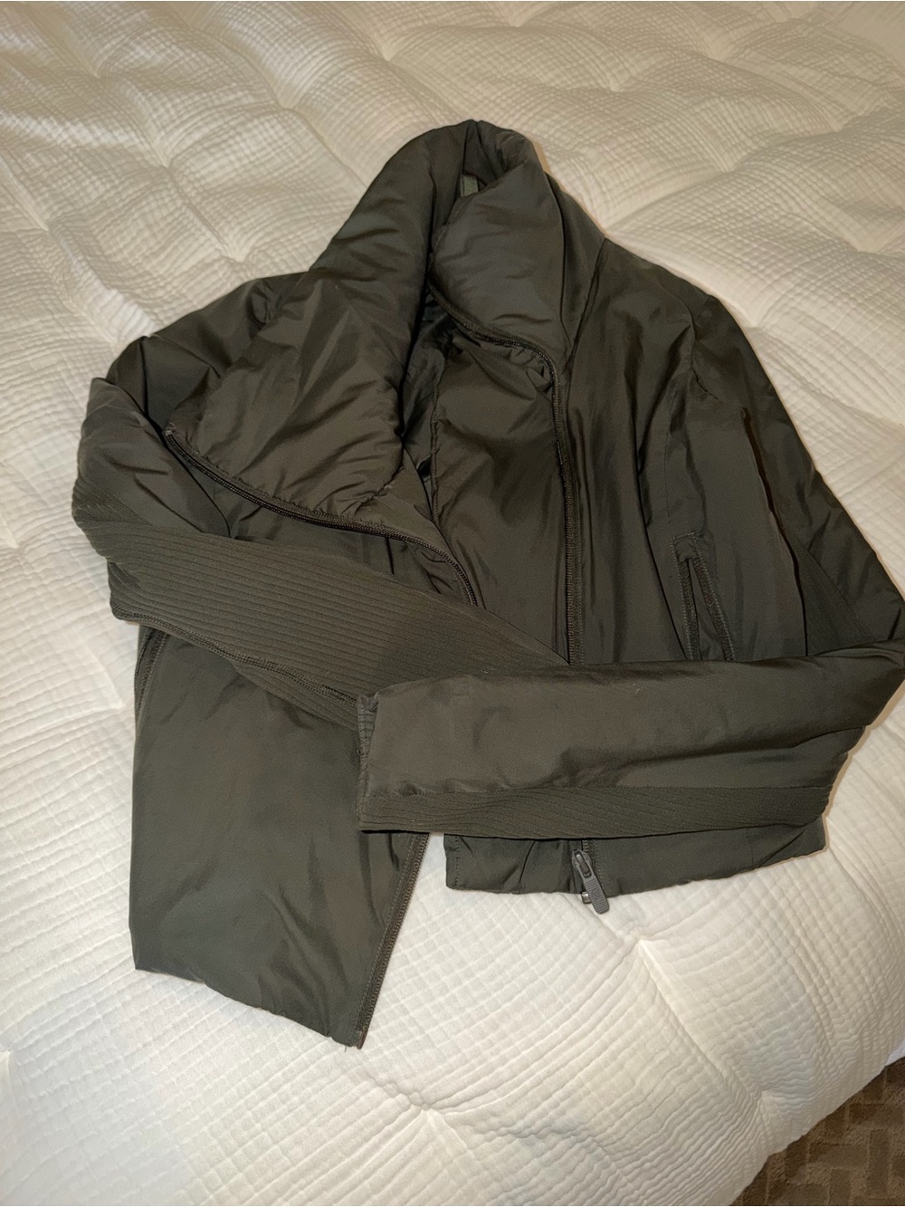 lululemon athletica Olive Green Women's Lightweight Puffer Jacket